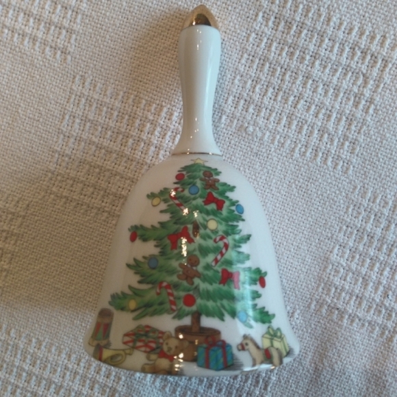 Shibata Fine porcelain Japan Christmas tree Bell - Picture 1 of 6